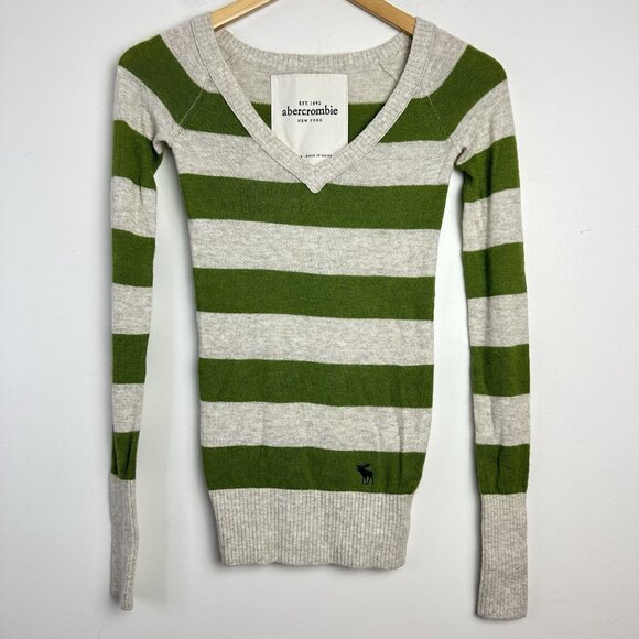 Abercrombie & Fitch Sweaters - Vintage Abercrombie and Fitch Top Womens M Green Striped V-Neck Fitted 90s Y2K